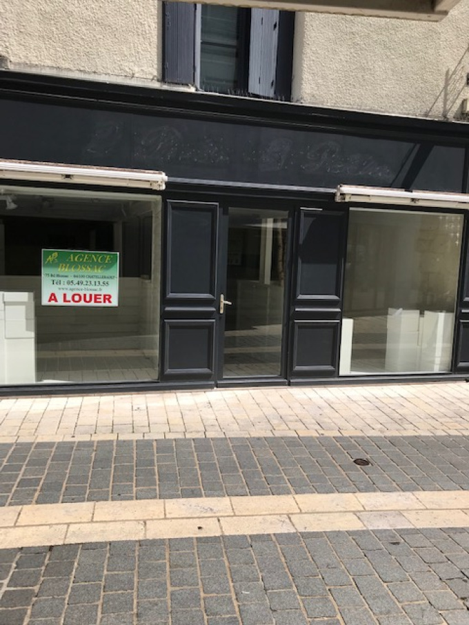 Location Immobilier Professionnel Local commercial Châtellerault (86100)