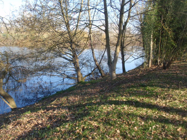 Terrain De Loisir à Vendre Bord De Rivière vente TERRAIN de LOISIRS EN BORD de RIVIERE