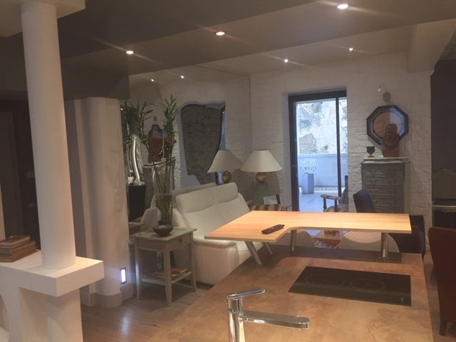 APPARTEMENT 1er ETAGE