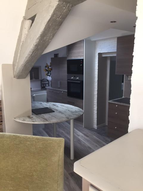 APPARTEMENT F1 en RDC