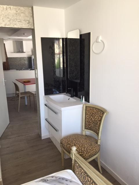 APPARTEMENT 2eme ETAGE